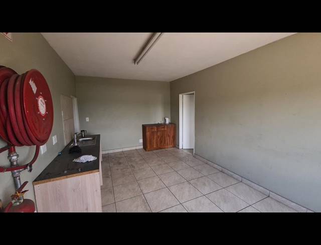 INDUSTRIAL PROPERTY TO RENT IN COMMERCIA